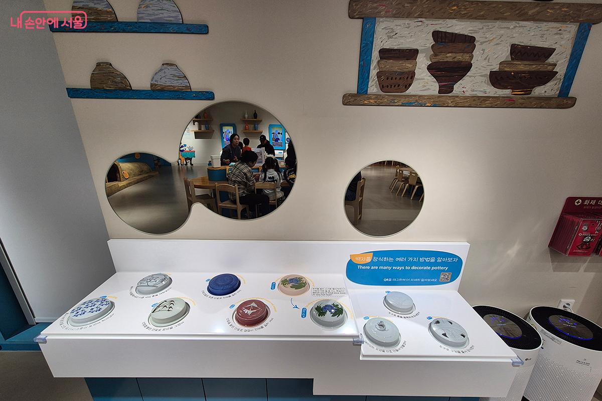 공예가들의 땀과 노력이 스며든 공예 작품들을 만날 수 있다.