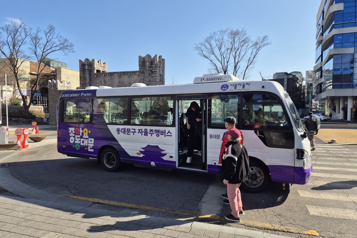 말로만 듣던 '자율주행 마을버스'가 눈앞에 나타났다! 동대문A01번 탑승기