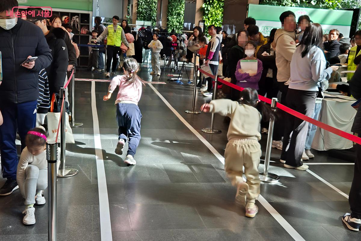 체력 측정에 경쟁이라는 요소를 첨가해 참가자들의 높은 호응을 이끌어냈다.