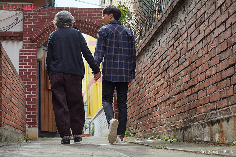 서울시가 가족돌봄청소년&middot;청년 약 330명에게 자기돌봄비를 지원한다. 