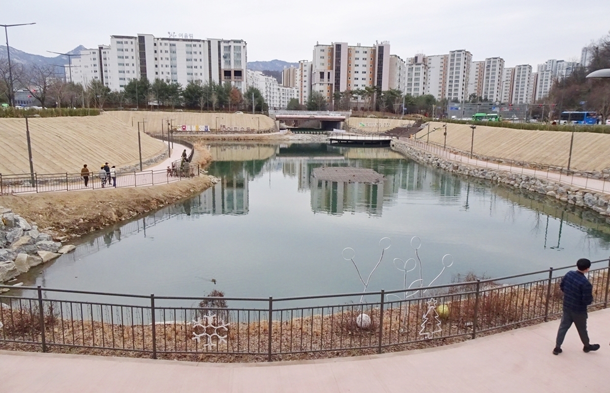 북한산 전망대에서 구파발천 수변카페까지&hellip;'서울둘레길 17코스' 걷기