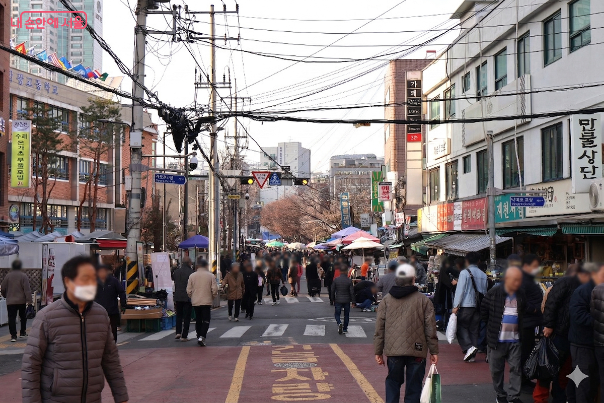 남자의 출입을 금하며 정순왕후를 도왔던 민초들의 따뜻한 연대가 빛난 여인시장 터 ©김대진