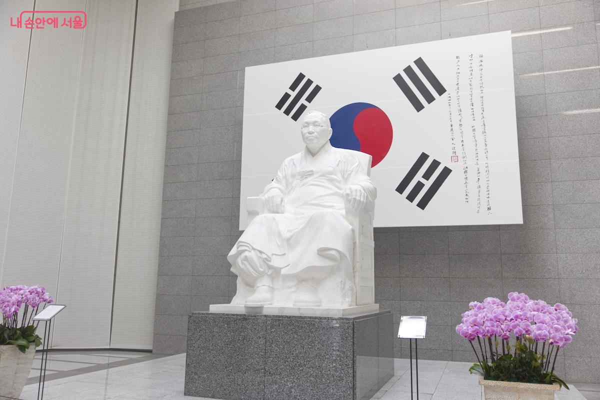 최근에 리모델링이 되어 매우 멋지고 쾌적한 느낌이 든다. &copy;서지희