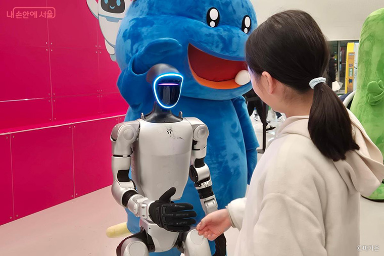 서울시민의 86.3%는 AI 서비스 사용 경험이 있다고 응답했다. 