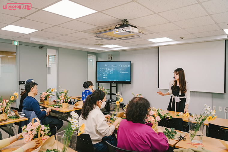 각 캠퍼스별 특화 강좌도 운영된다. 사진은 지난해 다시가기캠퍼스.