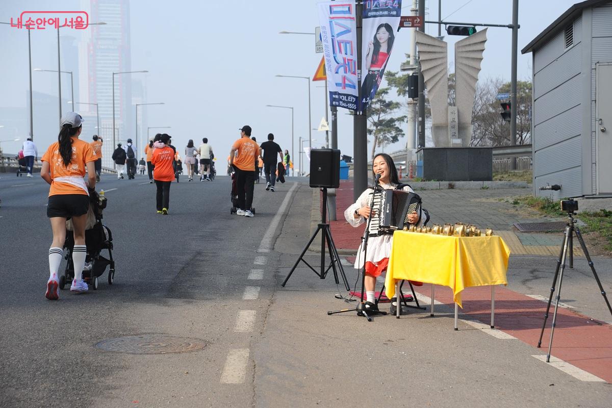 응원 연주도 진행됐다. &copy;조수봉