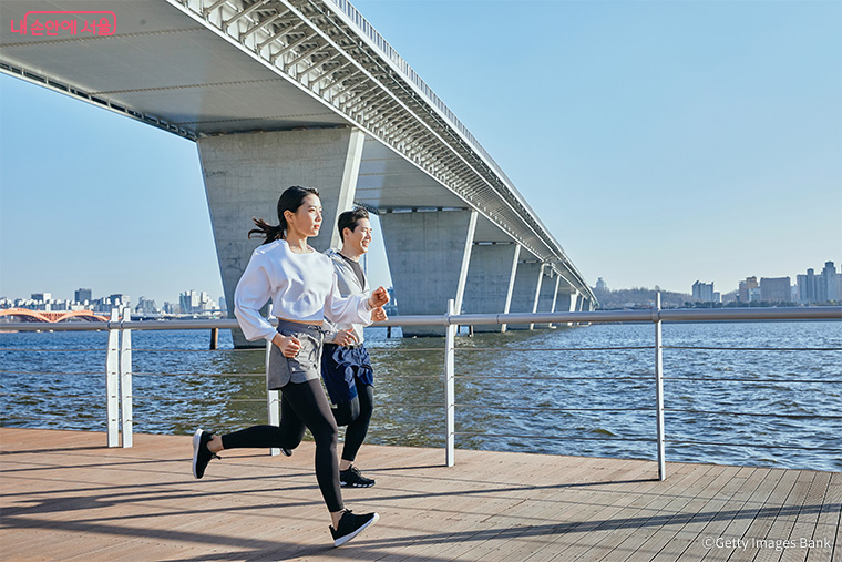 챌린지는 손목닥터9988 앱을 활용한 디지털 스탬프 투어 방식으로 진행된다.