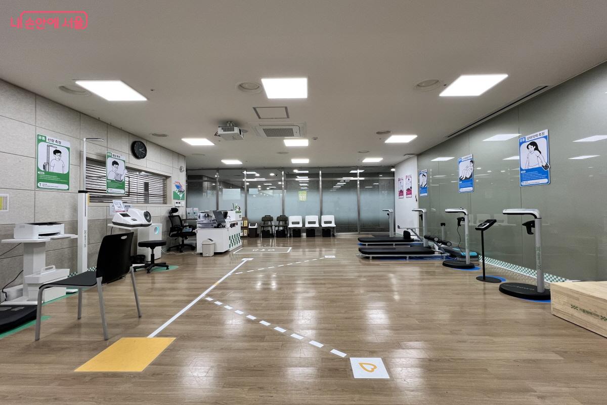 용산구청 내 자리한 서울체력9988 용산체력인증센터 &copy;박지영