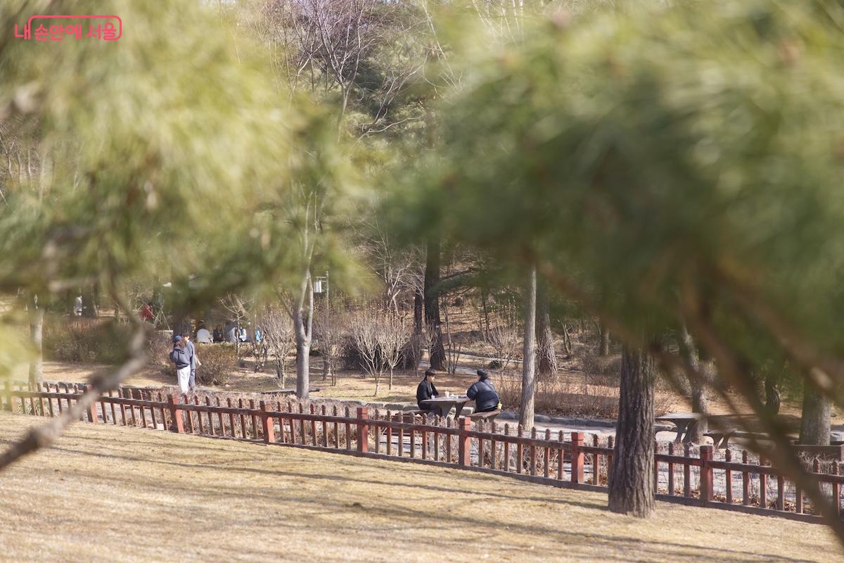 효창공원은 공원으로서의 역할도 함께 하고 있어 둘러보기 좋았다. &copy;서지희