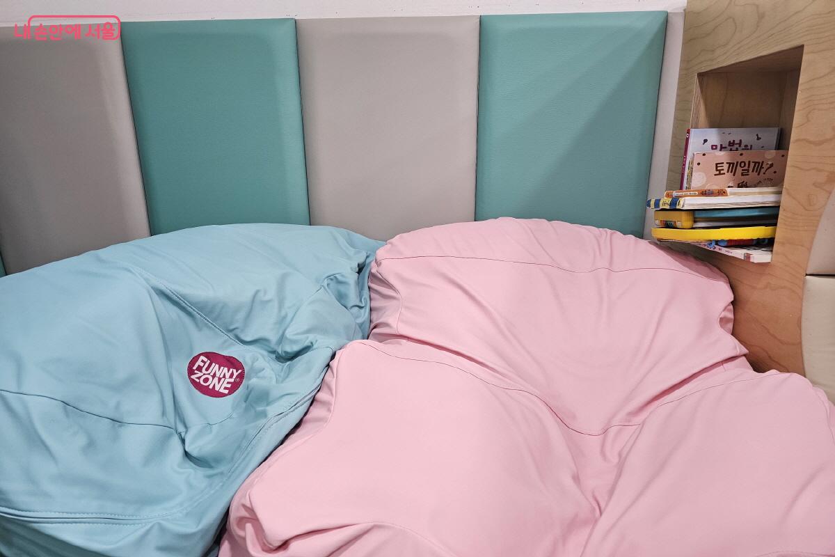 집 근처에서 가볍게 방문해 시간을 보내기 좋은 자유놀이실 ©박근호