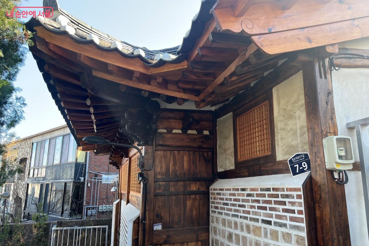 세월의 흔적 속에서도 옛 기품을 간직한 옥인동 윤씨 가옥 &copy;김연희