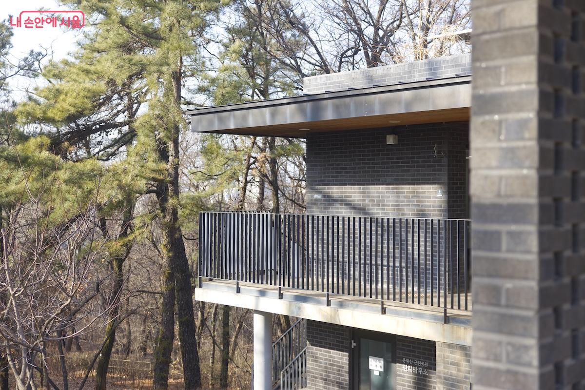 전망대 역할도 겸하고 있는 공간이라고 할 수 있다. &copy;임중빈