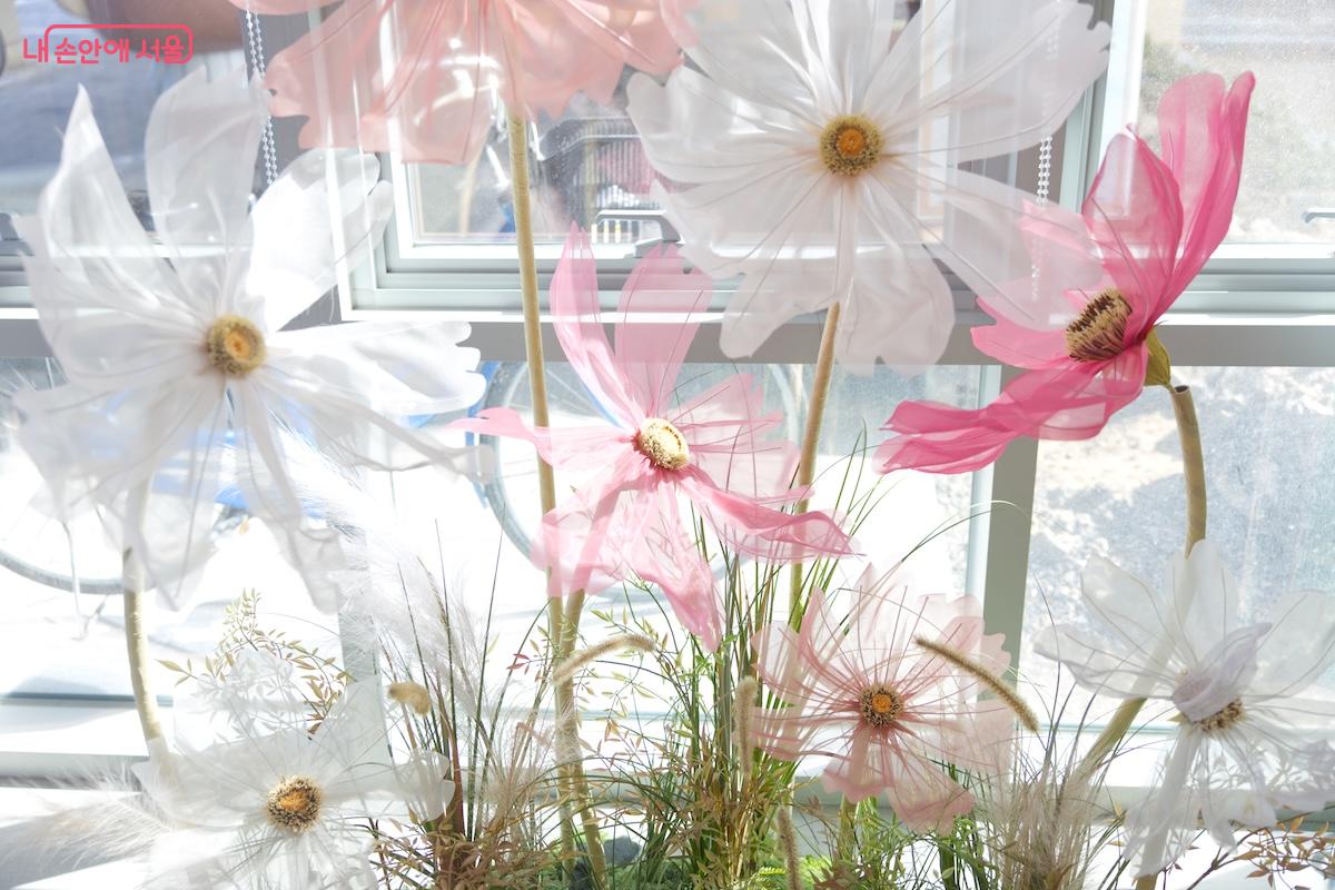 크고 화려한 느낌은 아니지만 참 매력적인 도서관이라고 생각한다. &copy;서지희