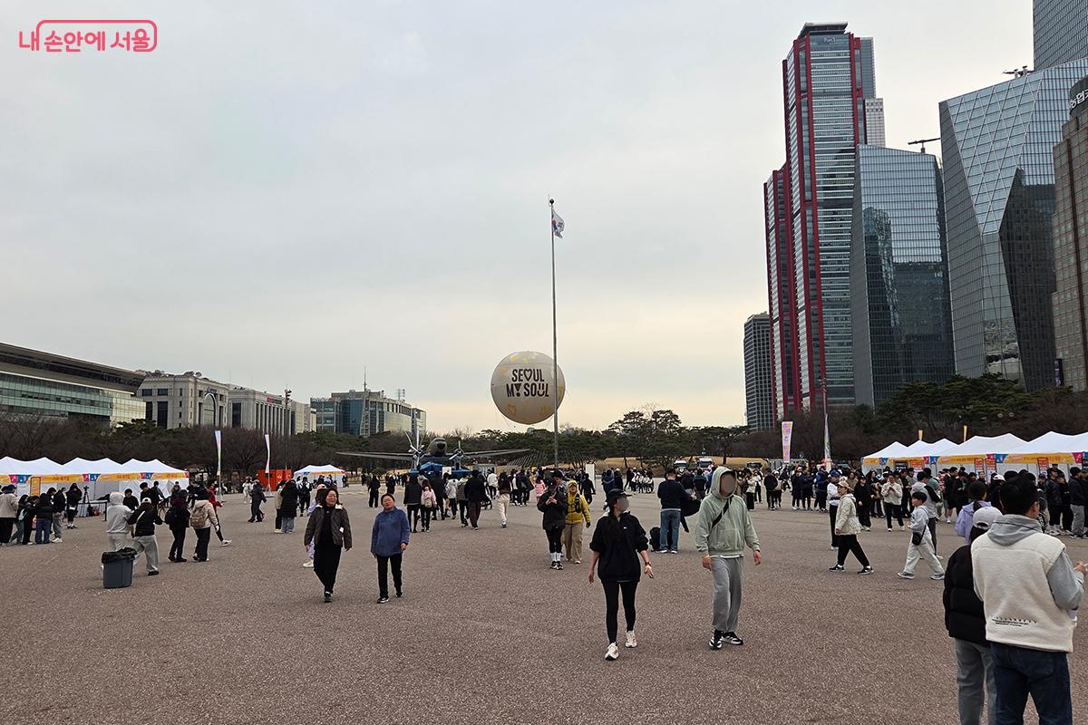  &lsquo;쉬엄쉬엄 모닝&rsquo; 덕분에 건강한 에너지를 나누며 활기찬 아침을 시작했다. &copy;이다현