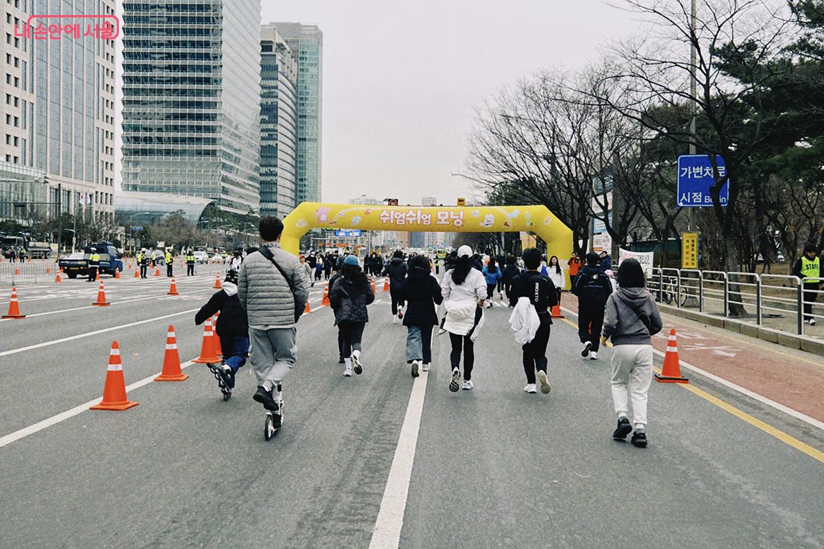천천히 걷거나 달리면서 기&middot;종점에 도착하니 30~35분가량 소요됐다. ⓒ김아름