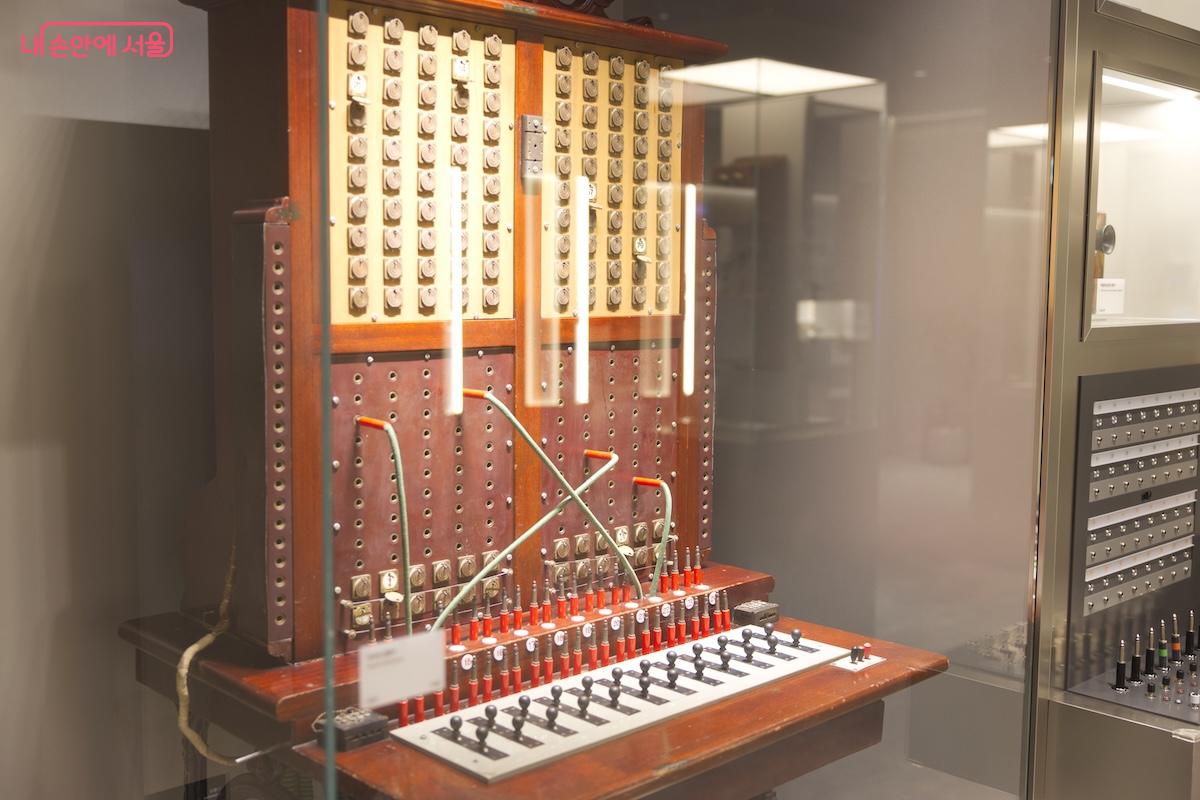 통신을 테마로 한 근현대사 박물관이라고 해도 손색이 없는 수준이다