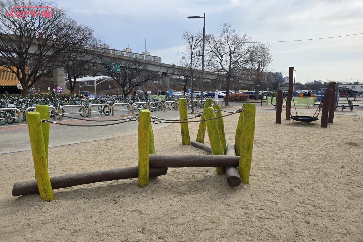 모험심과 상상력을 자극한다.