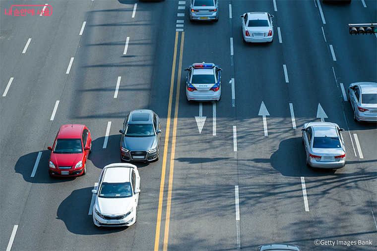 서울시는 26일부터 양재대로 수서IC~양재IC 구간을 자동차전용도로에서 해제한다. 사진은 서울의 한 도로.