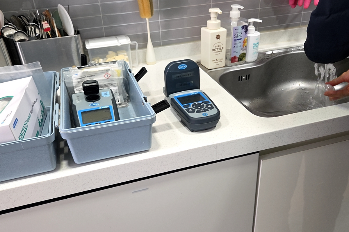 "우리 집 수돗물 괜찮을까?" 집으로 찾아오는 무료 수질검사 받아보니