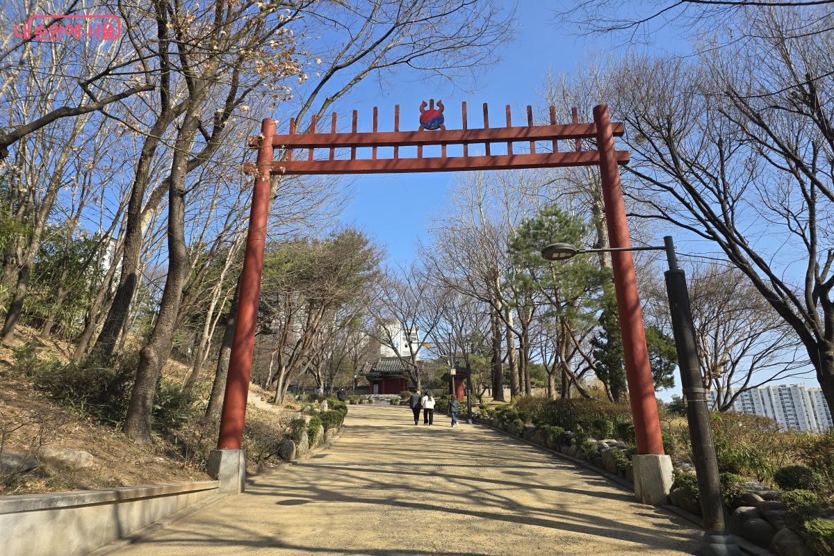 동작구 노량진 언덕에 있는 사육신역사공원 ⓒ조송연