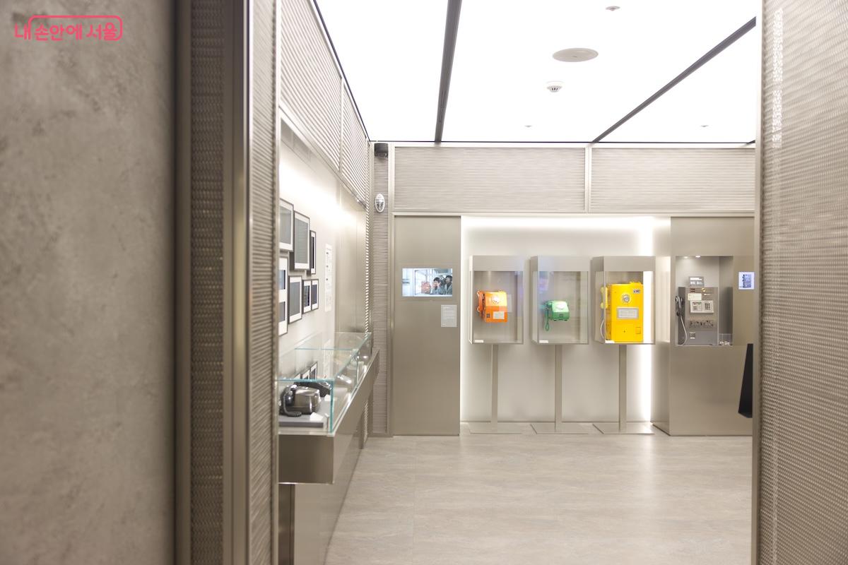 개인적으로 70~90년대 느낌의 전시 공간이 제일 흥미로웠다