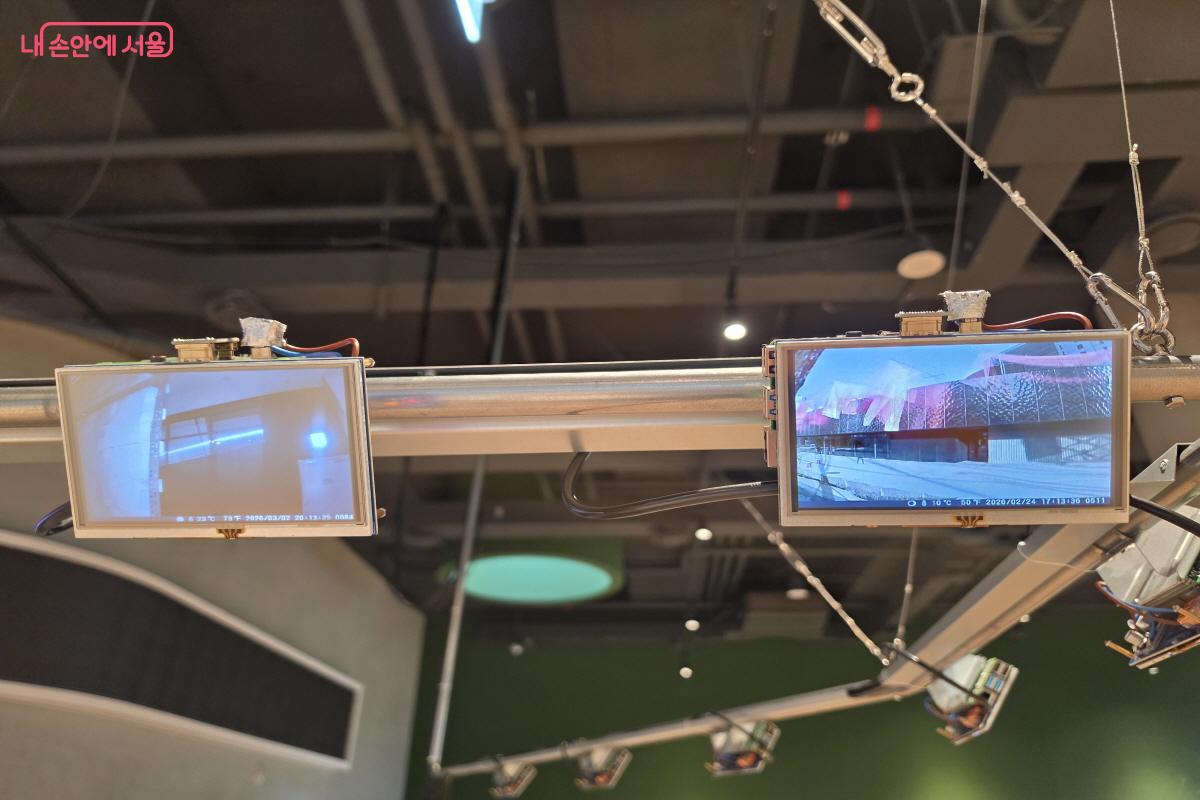 영상이 계속 반복된다.