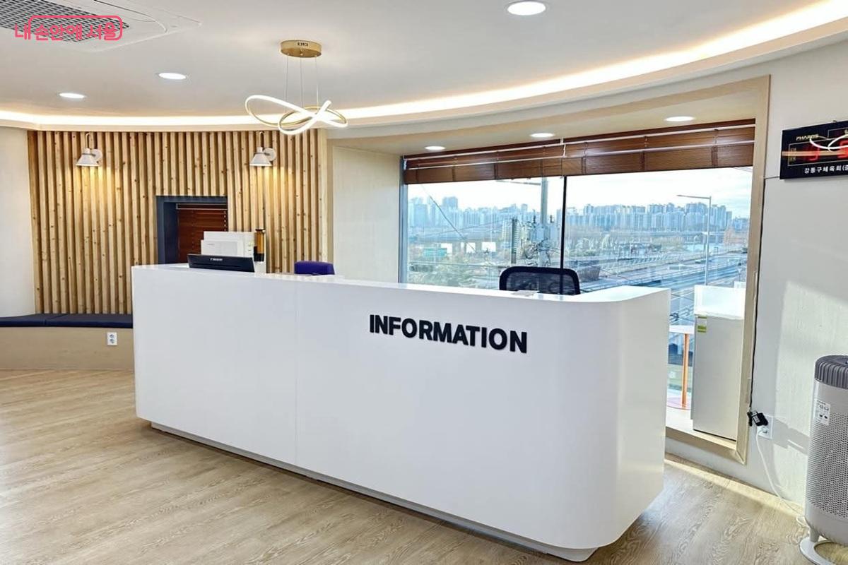 한강뷰를 즐길 수 있는 천호 스크린 파크골프장 &copy;김민채 