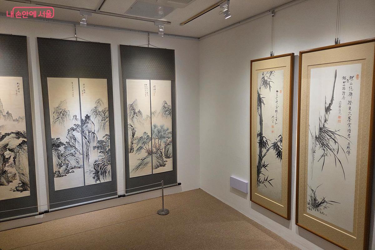 재개관 6주년을 기념하는 특별전 <만만고상청(萬萬古常靑): 군자의 품격>이 열리고 있다. &copy;정민호