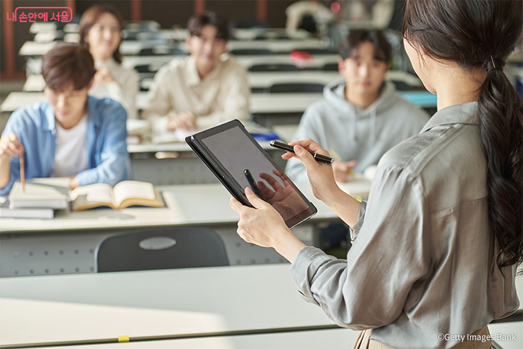 서울시가 &lsquo;평생교육이용권&rsquo; 신청을 3월 16일부터 4월 9일까지 접수한다. 