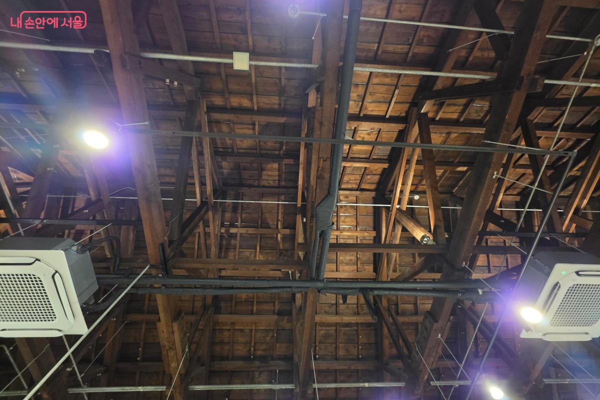 박물관 천정  &copy; 박승식