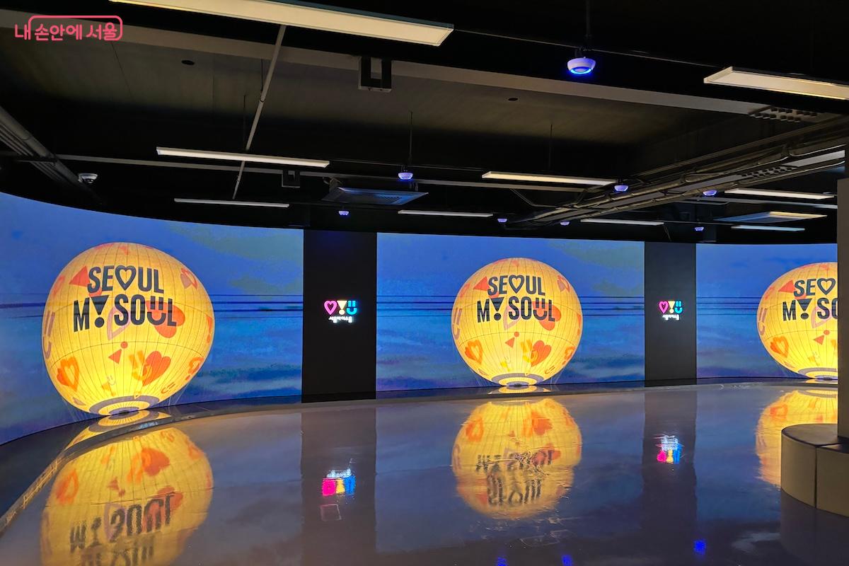 홍제폭포복합문화센터 1층에 위치한 미디어전시관 &copy;이혜원