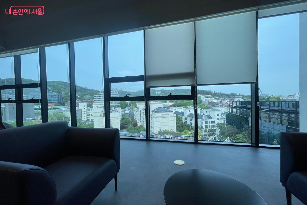 2층에서 바라본 창밖 풍경 ⓒ이정민 