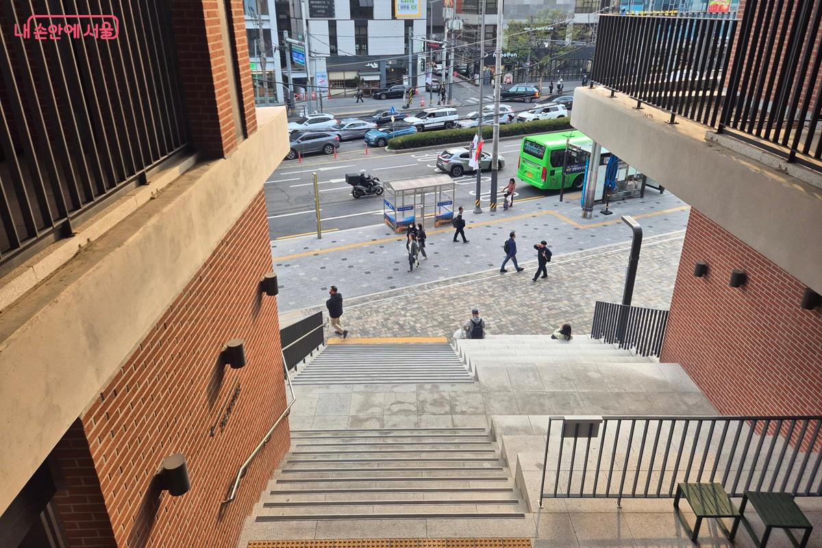 일상의 도시가, 연극의 일부가 되는 순간 &copy;마가은