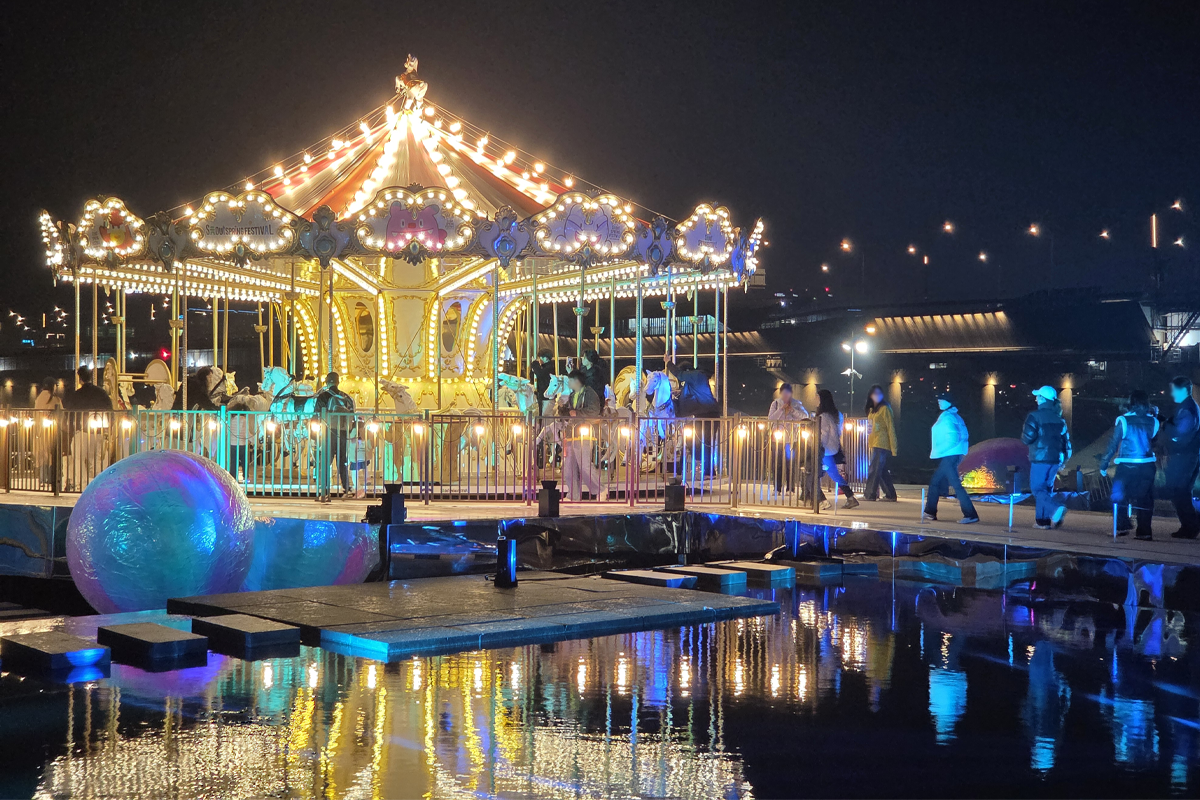 한강의 밤 수놓은 빛의 향연&hellip;드론쇼&middot;시그니처쇼 '기억으로 남다'