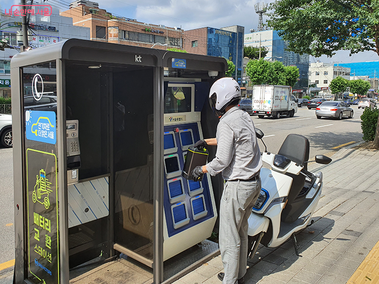 ‘배터리 교환형 충전시설’ 150기를 추가 구축한다.