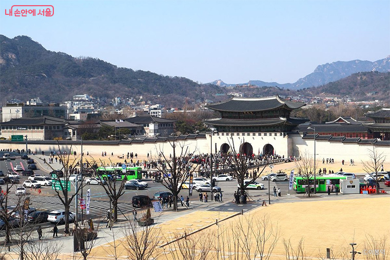 4일 광화문 일대에 대규모 행사가 개최돼 서울시가 안전한 진행을 위해 교통 통제를 진행한다.