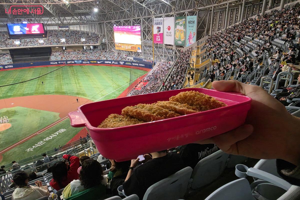 다회용기를 쓰는 작은 실천이 환경 보호로 이어진다. &copy;심재혁