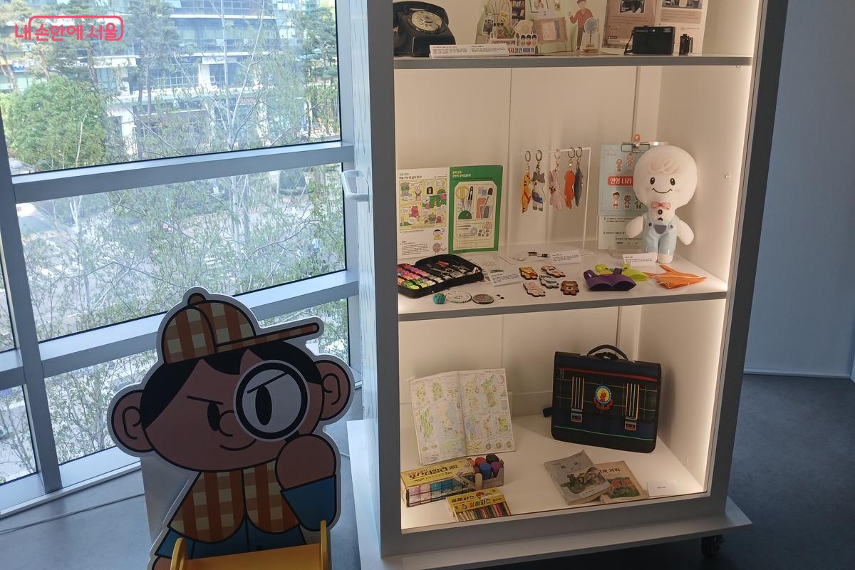 G밸리산업박물관만의 물건들인 인형, 키링 등이 있다. &copy;유지민