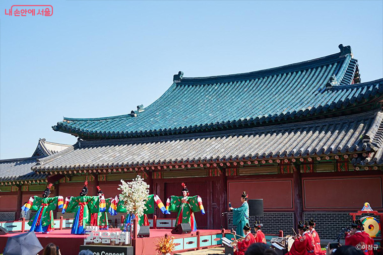 세조는 술자리를 베푸는 등 공신들에게 각별한 배려를 보였다. [이해를 돕기 위한 참고 사진임]  