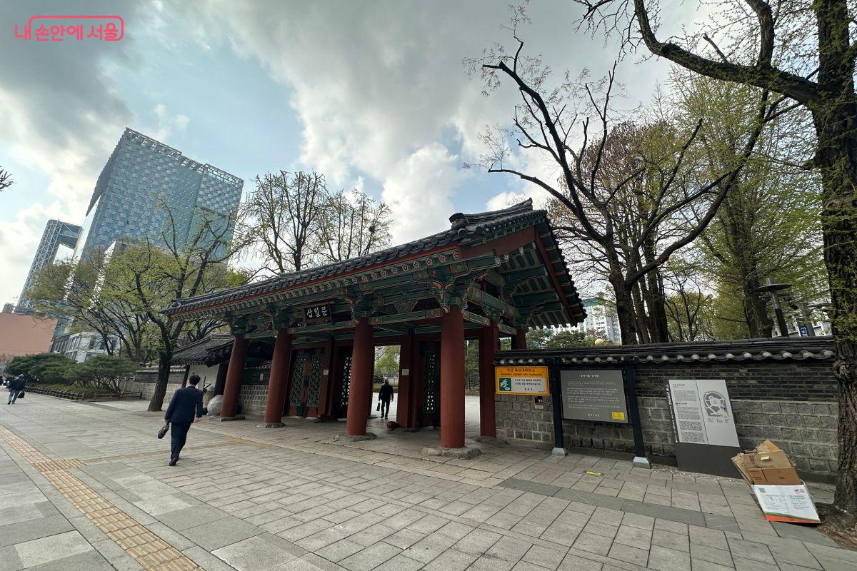 탑골공원에서 장기를 두던 풍경이 사라졌다. &copy;김재형