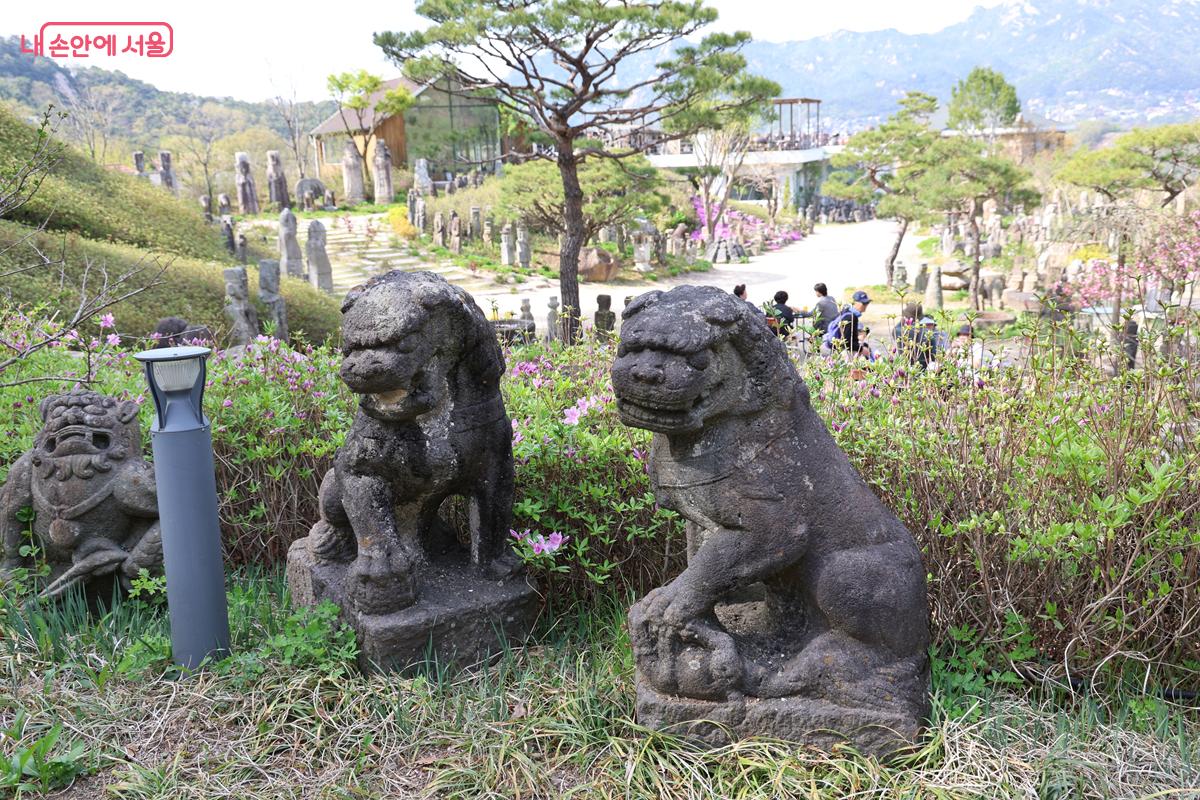 별도로 해태상들만 전시해둔 '해태 동산' &copy;박우영