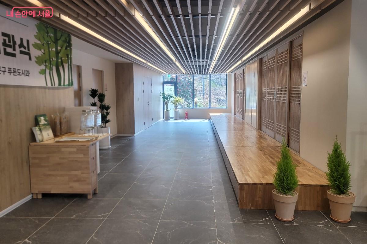 백련산 숲속치유센터 심리 안정실 명상 공간 &copy;임영근