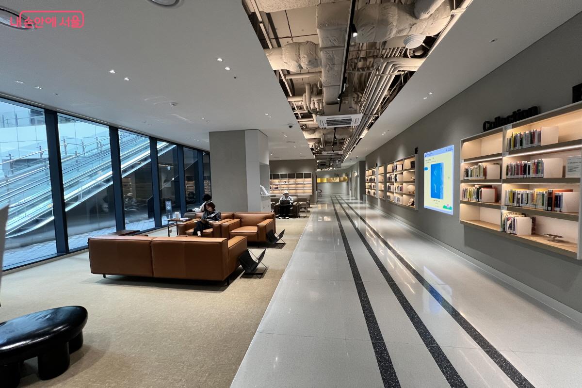 한눈에 시설이 다 보이지 않을 만큼 공간도 넓고 쾌적하다. &copy;박지영