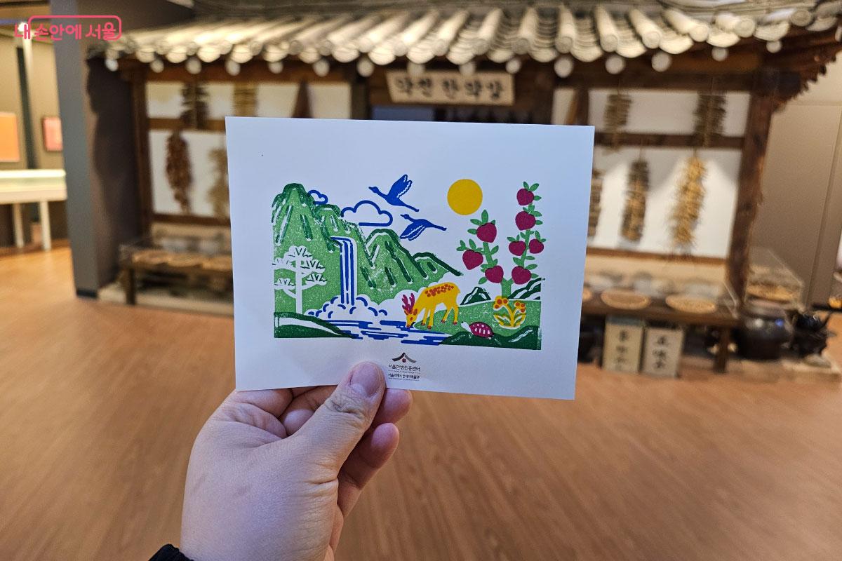 곳곳에 마련된 스탬프 투어에 참여하면 색다른 재미를 느낄 수 있다. &copy;홍혜수