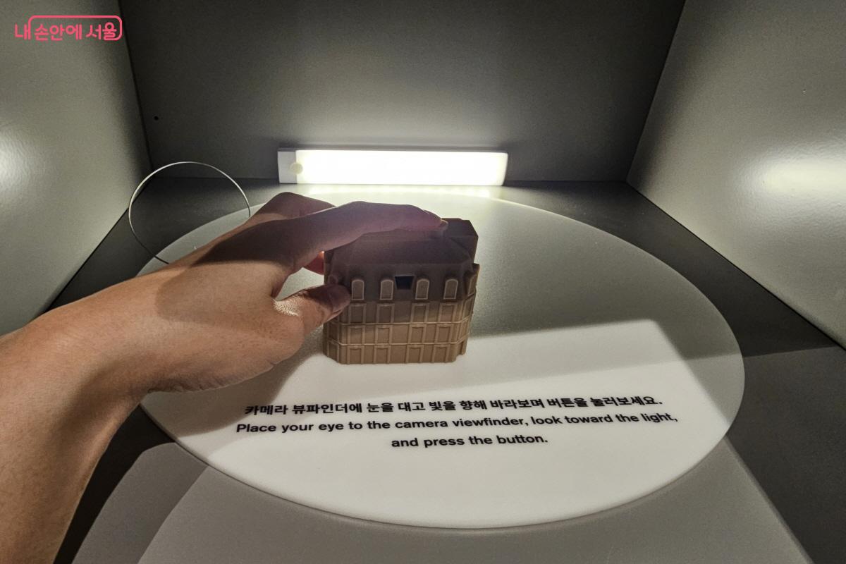 무심코 지나갔을 사진 프로젝트를 발견하는 즐거움이 있었고 발상과 아이디어에 감탄이 나왔다. ⓒ염지연