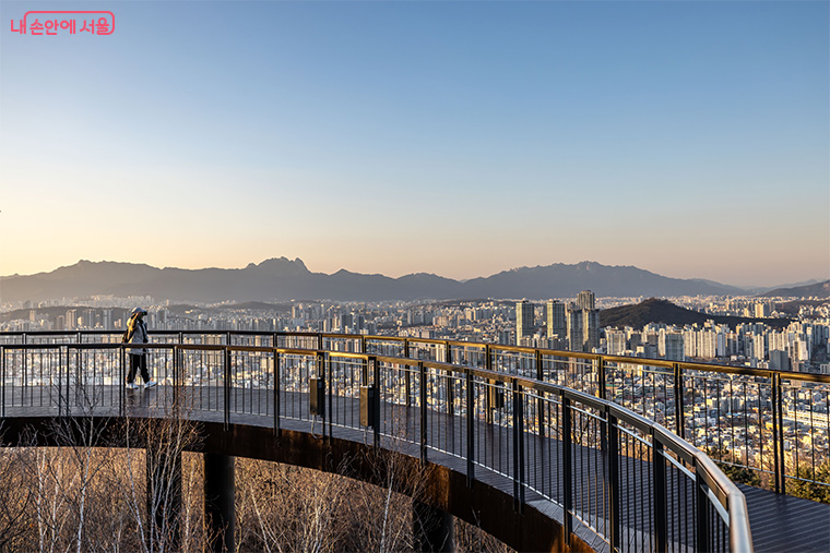 용마산 스카이워크(서울둘레길 4코스)