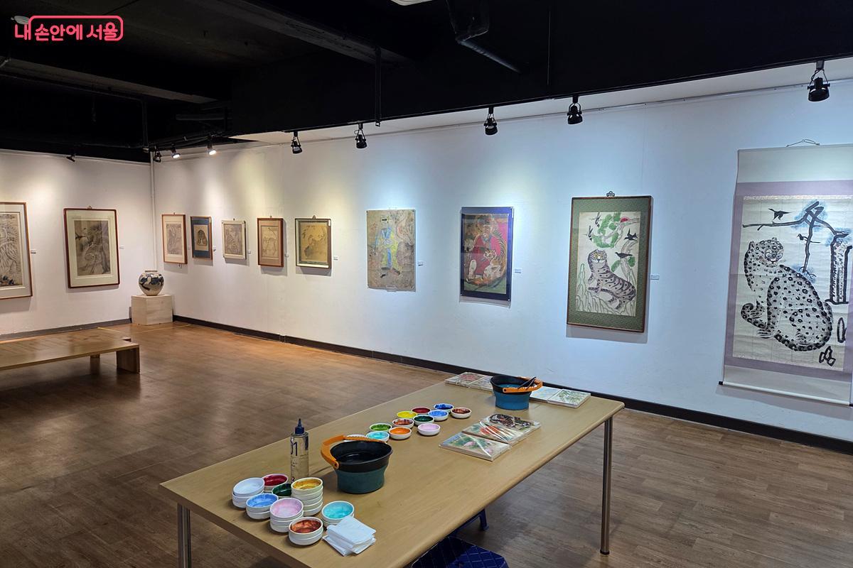 서울 종로구 가회동에 위치한 가회민화박물관. 한국의 전통 민화를 접할 수 있다. ©정민호