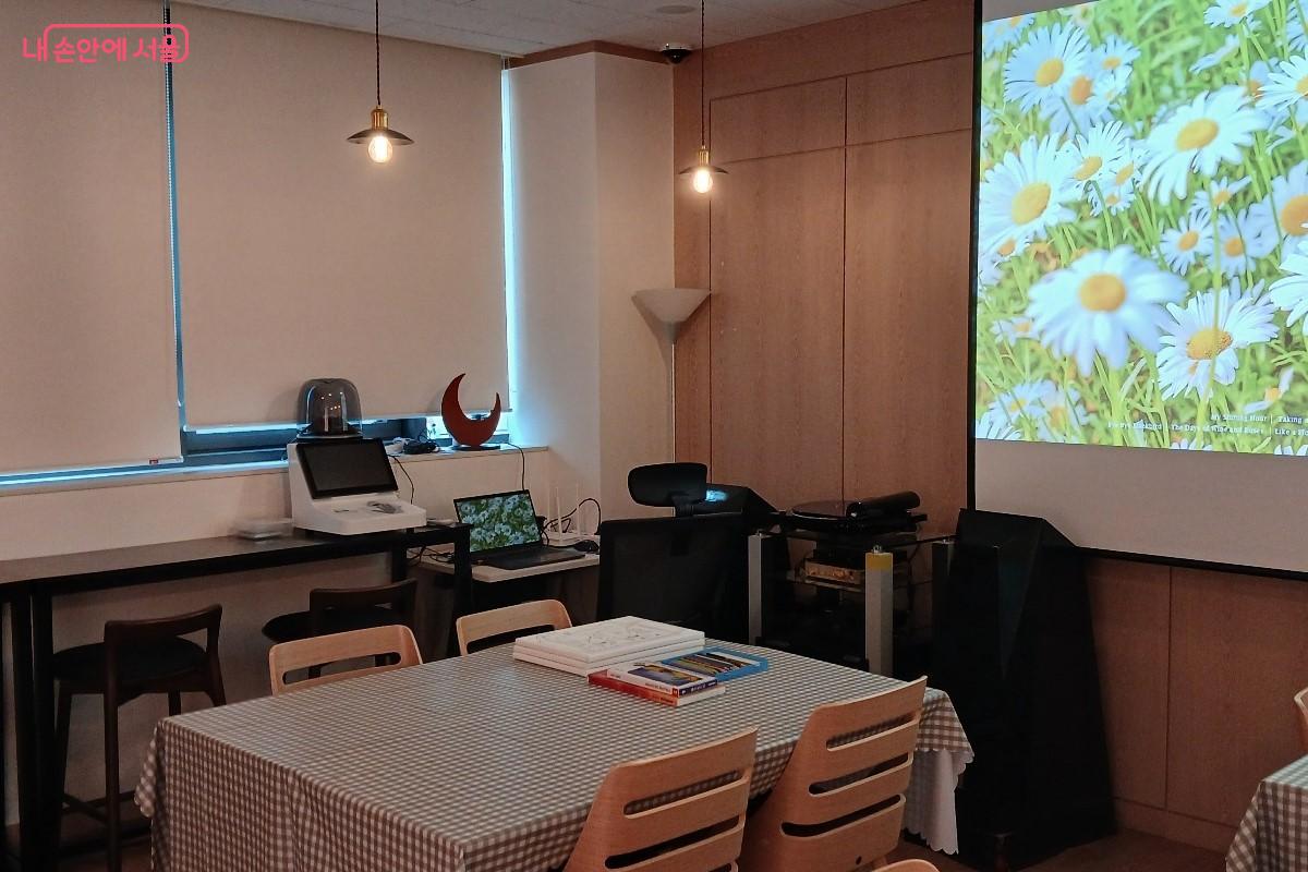 서울마음편의점 성동점에 마련된 1인 가구 상담 공간 &copy;임영근 