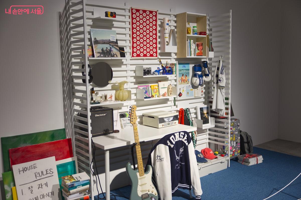 사진전도 관람하고, 사진을 직접 찍어갈 수 있는 공간도 많아 흥미롭다. &copy;임중빈