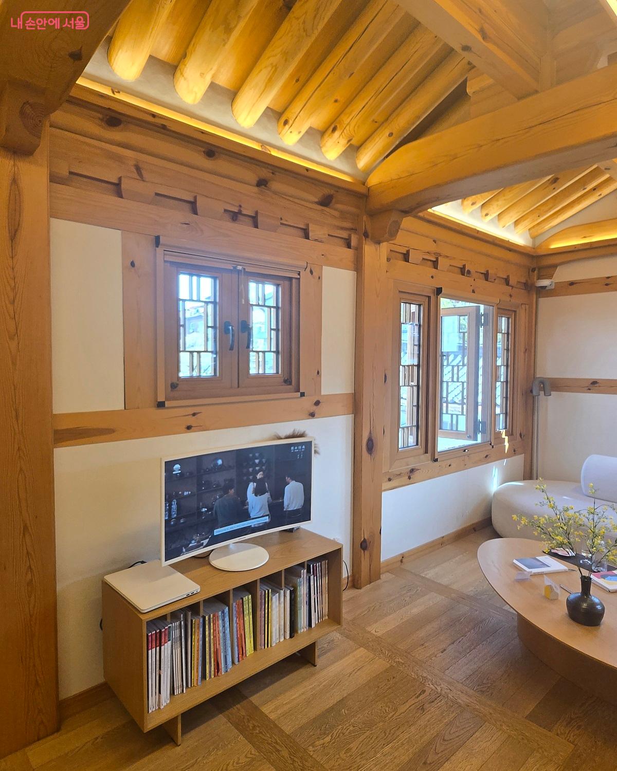 서촌 라운지의 휴게공간, 누구나 쉬어갈 수 있는 공간 ⓒ권기윤